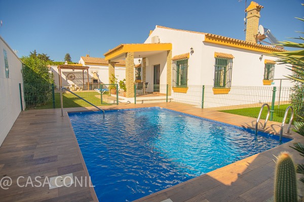 Conil Holiday apartments, houses, villas - Casa de la Luz